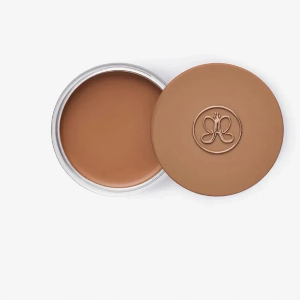 Anastasia Beverly Hills Cream Bronzer in Golden Tan